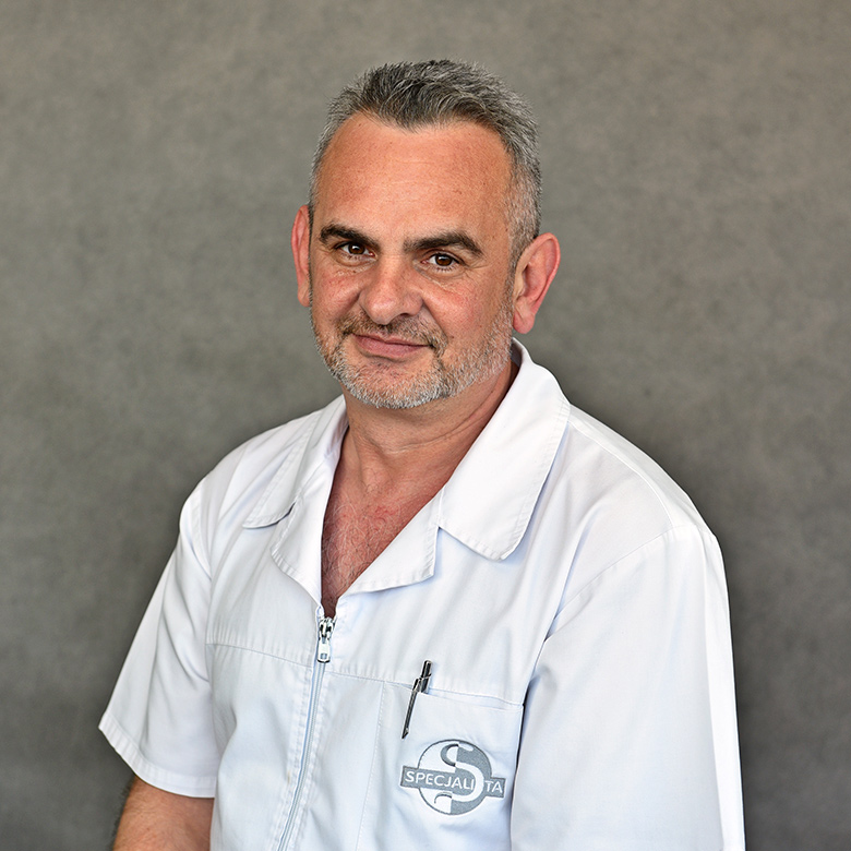 Tomasz Kopczyński Kierownik pracowni ESWL, pielęgniarz Tomasz Kopczyński Kierownik pracowni ESWL, pielęgniarz